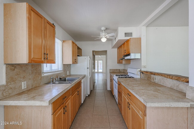 7030 N 14th Ave in Phoenix, AZ - Building Photo - Building Photo