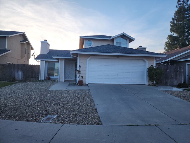 1609 Cashmere Dr in Modesto, CA - Building Photo - Building Photo