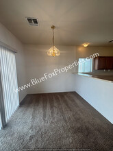 8262 W Zlacket Dr in Tucson, AZ - Building Photo - Building Photo