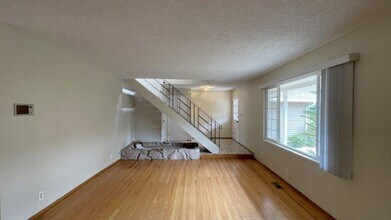404 Virginia Hills Dr in Martinez, CA - Building Photo - Building Photo