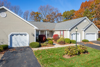 Clipper Way Condominiums in Newburyport, MA - Building Photo - Building Photo