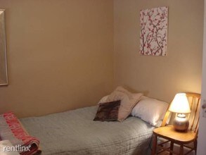 76 Phillips St-Unit -# A in Boston, MA - Foto de edificio - Building Photo