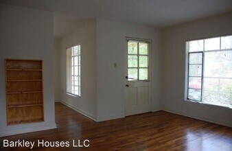 1401 Ashwood Rd in Austin, TX - Building Photo - Building Photo