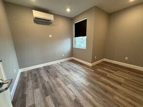 207 Shirley Ave, Unit 2 in Revere, MA - Building Photo - Building Photo