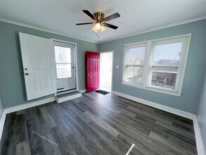 4109 1/2 Ave S in Galveston, TX - Building Photo - Building Photo