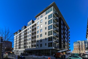 Alexan Cherry Creek Apartamentos