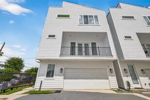 4806 Gano St in Houston, TX - Building Photo