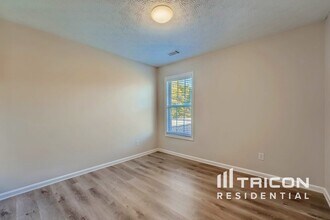 1504 Riverglen Dr in Loganville, GA - Building Photo - Building Photo