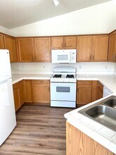 7578 Costanoa St in Las Vegas, NV - Foto de edificio - Building Photo