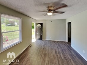 4546 Lisa Dr in Gastonia, NC - Building Photo - Building Photo