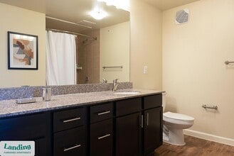 715 W Slaughter Ln, Unit 01-0831 in Austin, TX - Foto de edificio - Building Photo