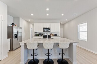 16215 Globetrotter Ct in Porter, TX - Building Photo - Building Photo