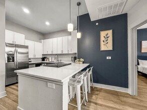 310 N Malcolm X Blvd in Dallas, TX - Building Photo - Building Photo