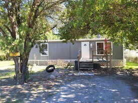 14926 Diagonal Rd in Hudson, FL - Building Photo