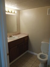 150 Estelle Dr, Unit B in West Kingston, RI - Building Photo - Building Photo