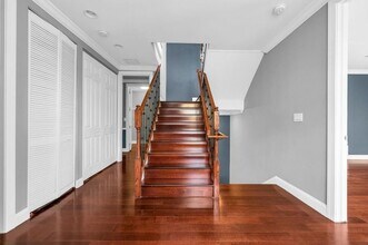 486 SW 5th St in Fort Lauderdale, FL - Foto de edificio - Building Photo