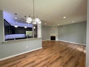 77 Pinehurst Dr in Washington, NJ - Building Photo - Building Photo