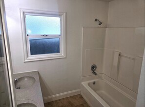 619 W 15th St in Antioch, CA - Building Photo - Building Photo