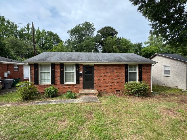 2116 Finchley Dr