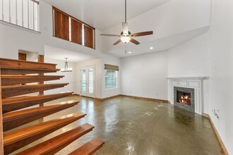 897 Knox St in Houston, TX - Foto de edificio - Building Photo