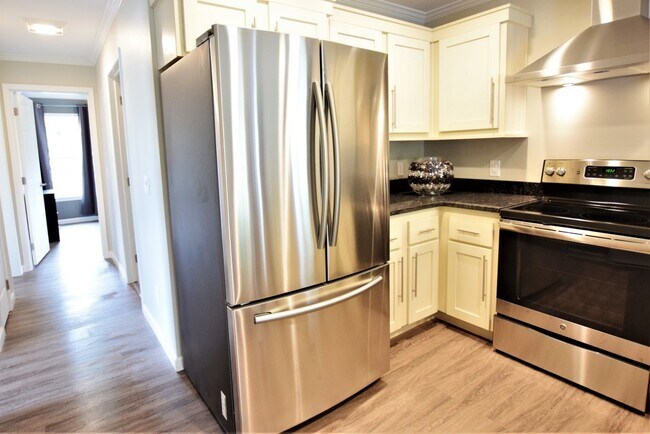 607 S Aurora St in Ithaca, NY - Foto de edificio - Interior Photo