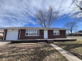 1236 Wilshire Ave in Greeley, CO - Building Photo