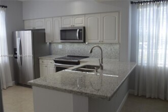 14827 Balgowan Rd in Miami Lakes, FL - Building Photo - Building Photo