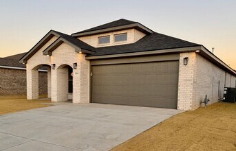 1314 N Colton Ave in Lubbock, TX - Building Photo - Building Photo