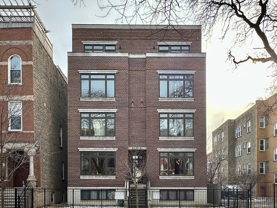 2639 W Potomac Ave in Chicago, IL - Building Photo