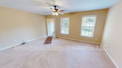 863 McAbee Rd in Spartanburg, SC - Building Photo - Building Photo