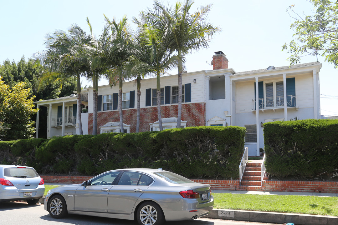 Peck Gardens in Beverly Hills, CA - Building Photo