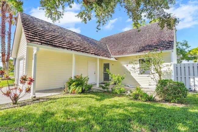 property at 2820 Black Pine Ct