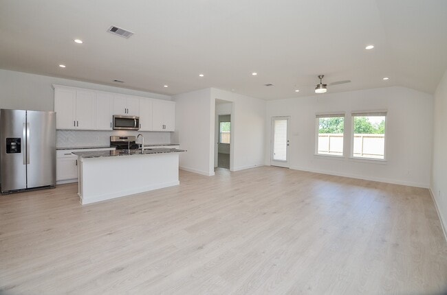 7831 Sanremo Dr in Richmond, TX - Building Photo - Building Photo