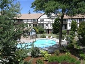 Cambridge Square South