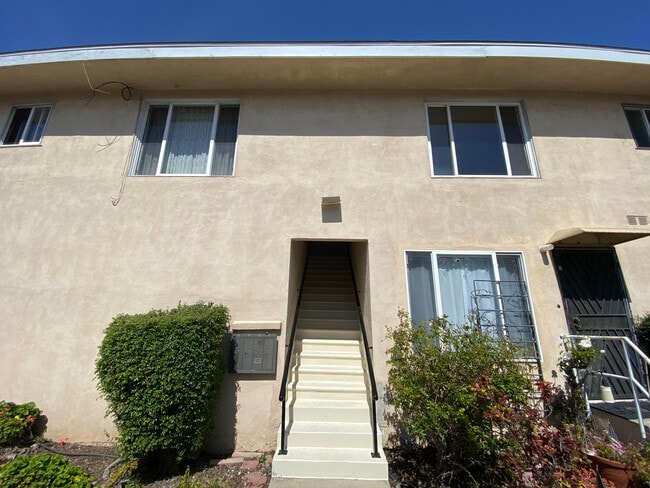 17825 Crenshaw Blvd, Unit 3 in Torrance, CA - Building Photo - Building Photo