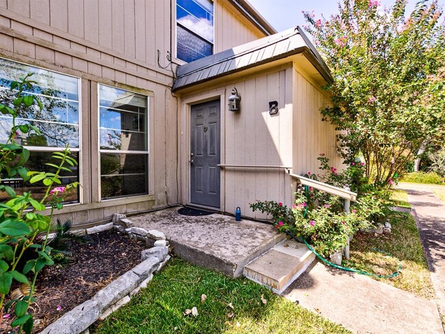 710 Castle Ridge Rd in Austin, TX - Building Photo - Building Photo
