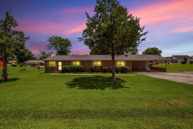 property at 3902 Drakes Branch Rd