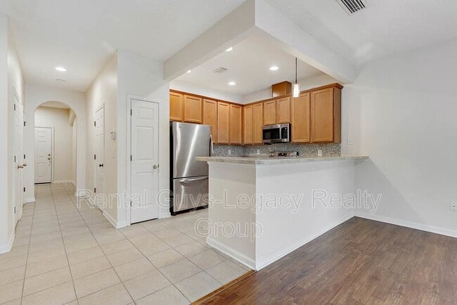 property at 5868 Pavilion Dr