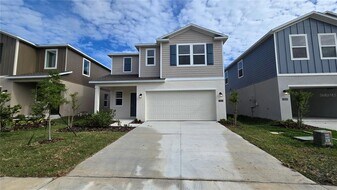 3363 Alexander Dr in Lake Wales, FL - Building Photo