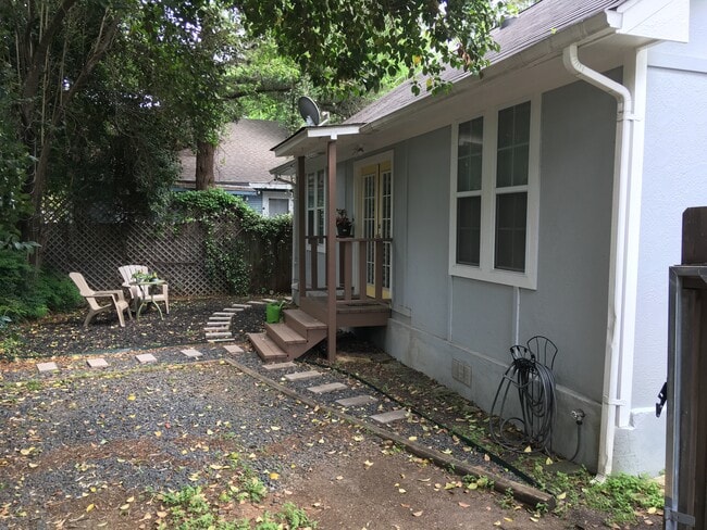 4302 Duval Street, Unit B in Austin, TX - Building Photo - Building Photo