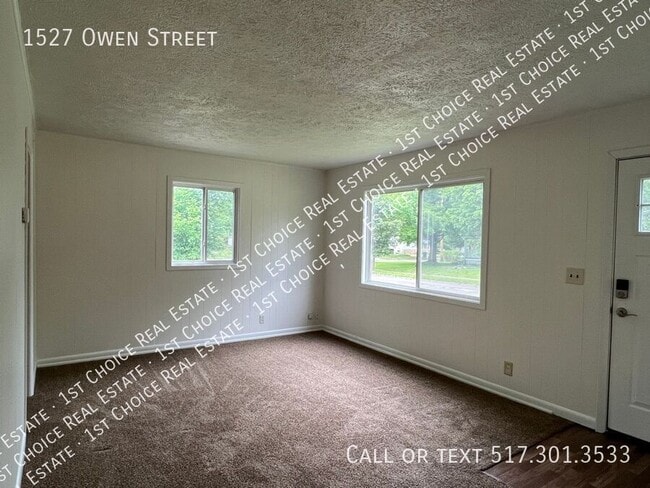1527 Owen St in Lansing, MI - Building Photo - Building Photo