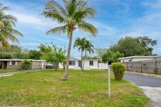 6044 SW 37th St in Miramar, FL - Building Photo - Building Photo