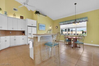 3335 SW 25th Ct in Cape Coral, FL - Building Photo - Building Photo