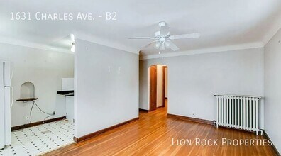 1631 Charles Ave in St. Paul, MN - Foto de edificio - Building Photo