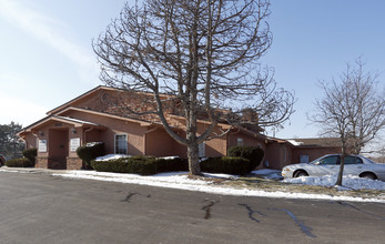 Atrium Village in Indianapolis, IN - Building Photo - Building Photo