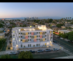 4325 Main St in Los Angeles, CA - Building Photo