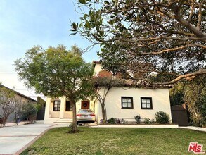 7917 Westlawn Ave in Los Angeles, CA - Building Photo - Building Photo