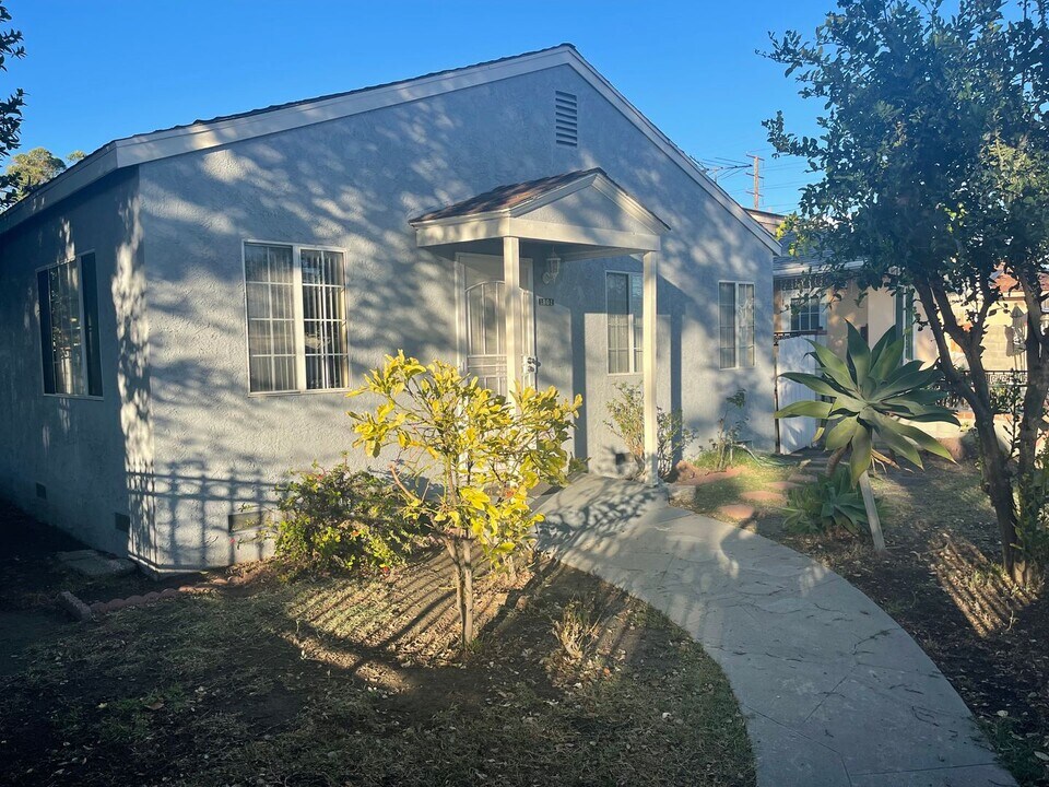 1901 E Curry St-Unit -1901 E Curry St in Long Beach, CA - Building Photo