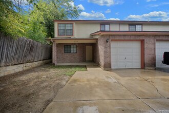 6102 Prince Charles in San Antonio, TX - Building Photo - Building Photo