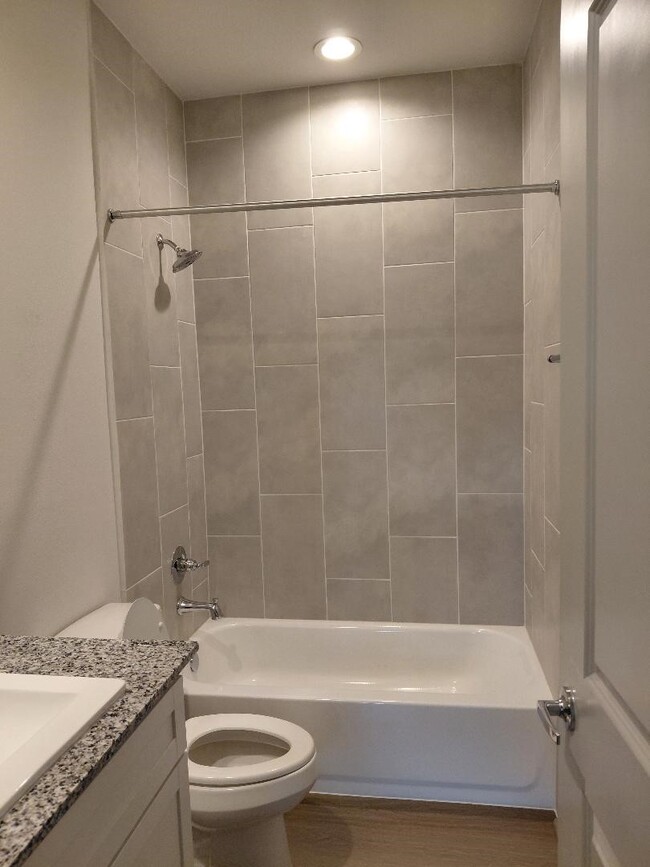 44 Dipping Ln in Houston, TX - Building Photo - Building Photo